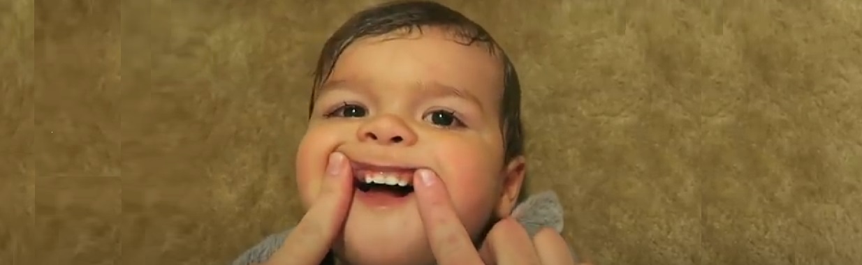 Baby teeth top gums checkup dental